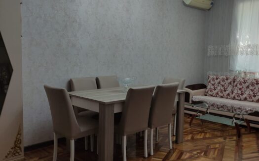 / Satılır 3 otaqlı köhnə tikili 75 m², Əhmədli m.