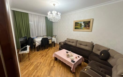 / Satılır 4 otaqlı köhnə tikili 100 m², Əhmədli m.