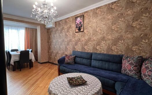 Satılır 3 otaqlı köhnə tikili 85 m², Bakıxanov q.