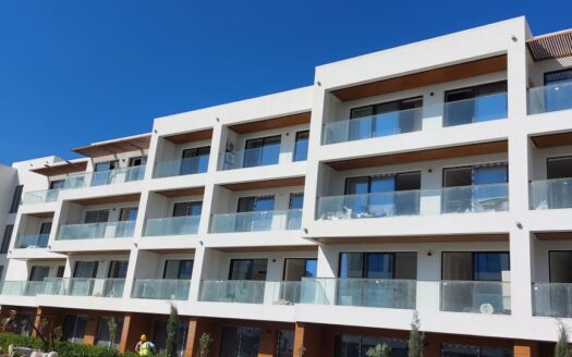 Seeb Rees de Mənzil 7000